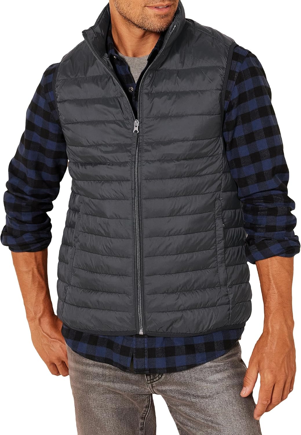 Amazon Essentials Men’s Lightweight Water-Resistant Packable Puffer Vest Amazon Essentials Men’s Lightweight Water-Resistant Packable Puffer Vest