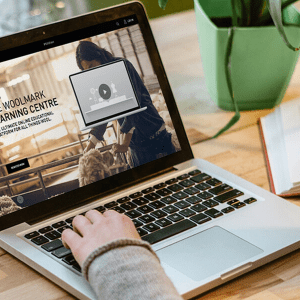 How to Unlock Knowledge with E-Learning How to Unlock Knowledge with E-Learning