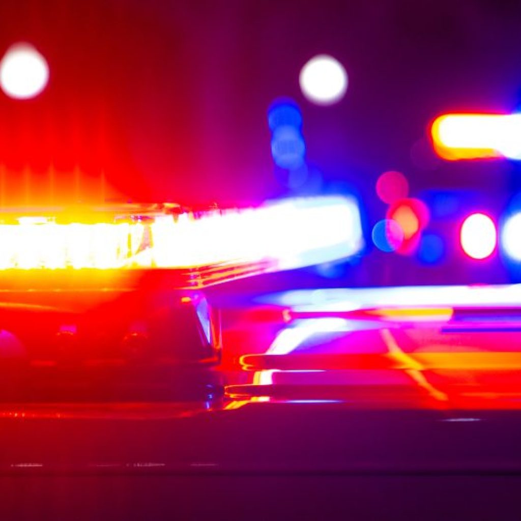 18-year-old man hits several parked cars after being shot in head and neck by armed robbers in Austin neighborhood, police say 18-year-old man hits several parked cars after being shot in head and neck by armed robbers in Austin neighborhood, police say