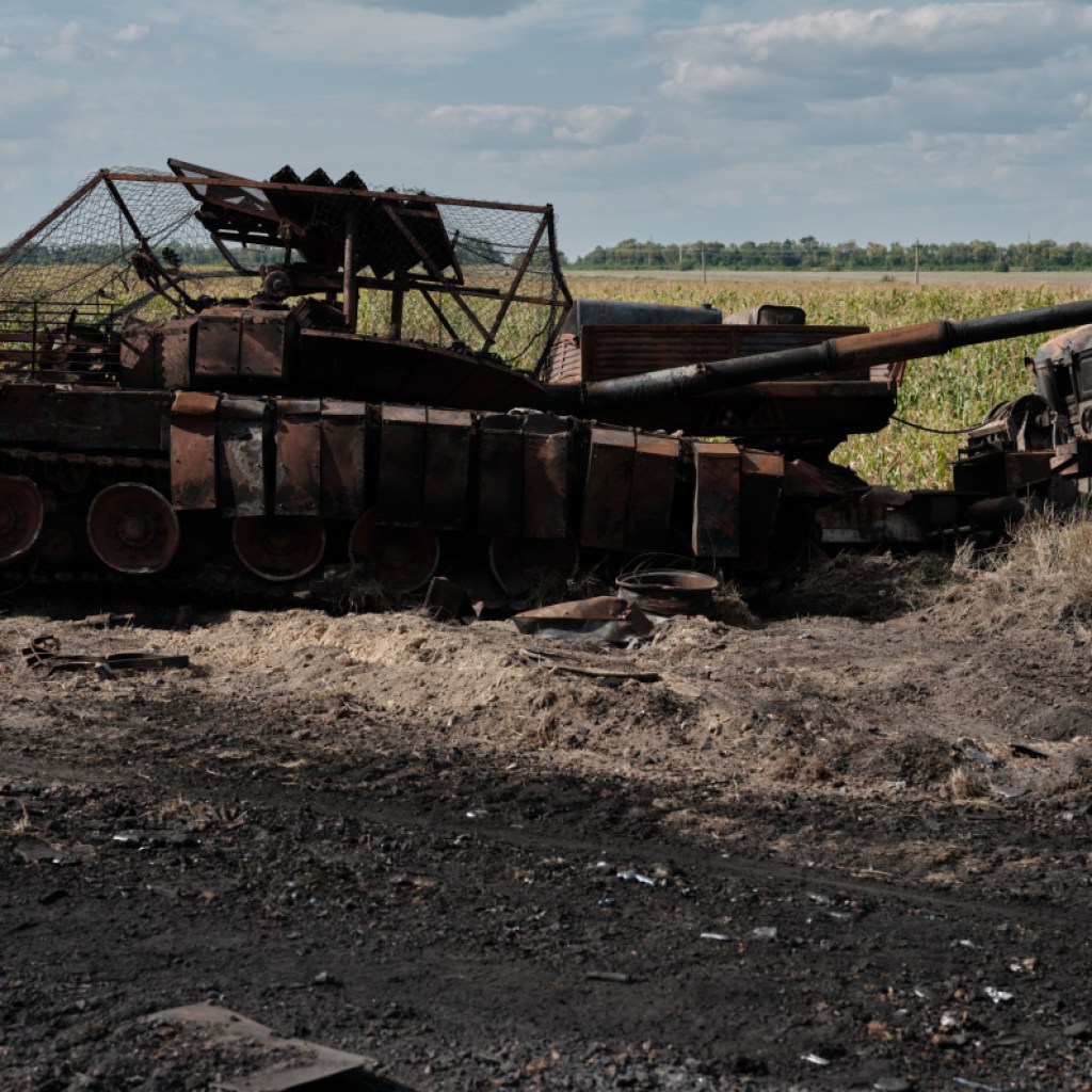 Russian Military SUV Blown Up in Wild Dash Across Field Russian Military SUV Blown Up in Wild Dash Across Field