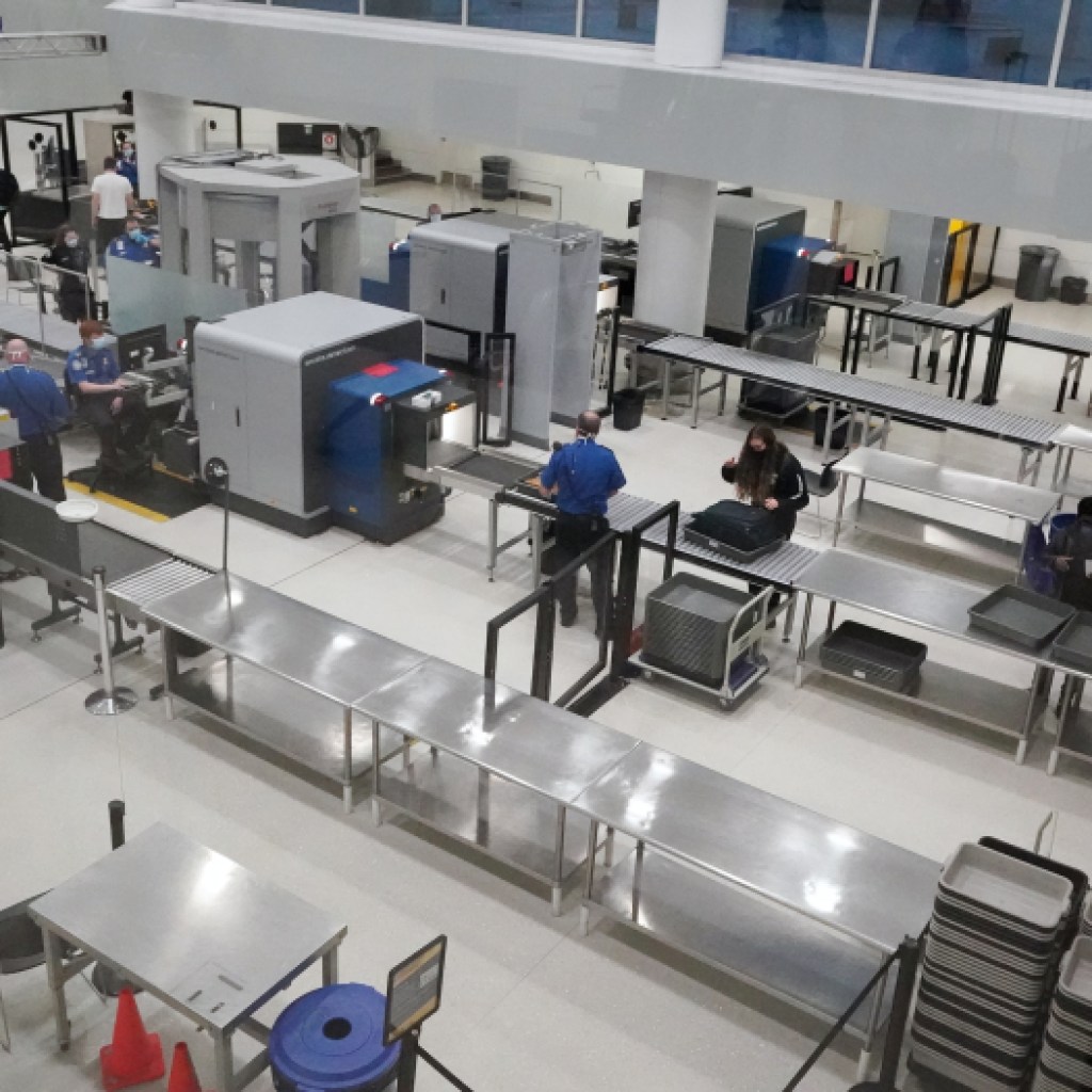 New York man charged after two loaded guns seized at Lambert Airport New York man charged after two loaded guns seized at Lambert Airport