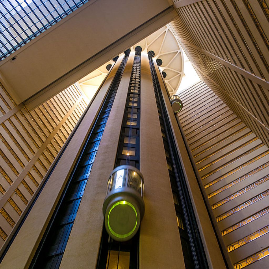 Early Addition: NYC's swagger (the Times Square Marriott rotating restaurant) is coming back Early Addition: NYC's swagger (the Times Square Marriott rotating restaurant) is coming back