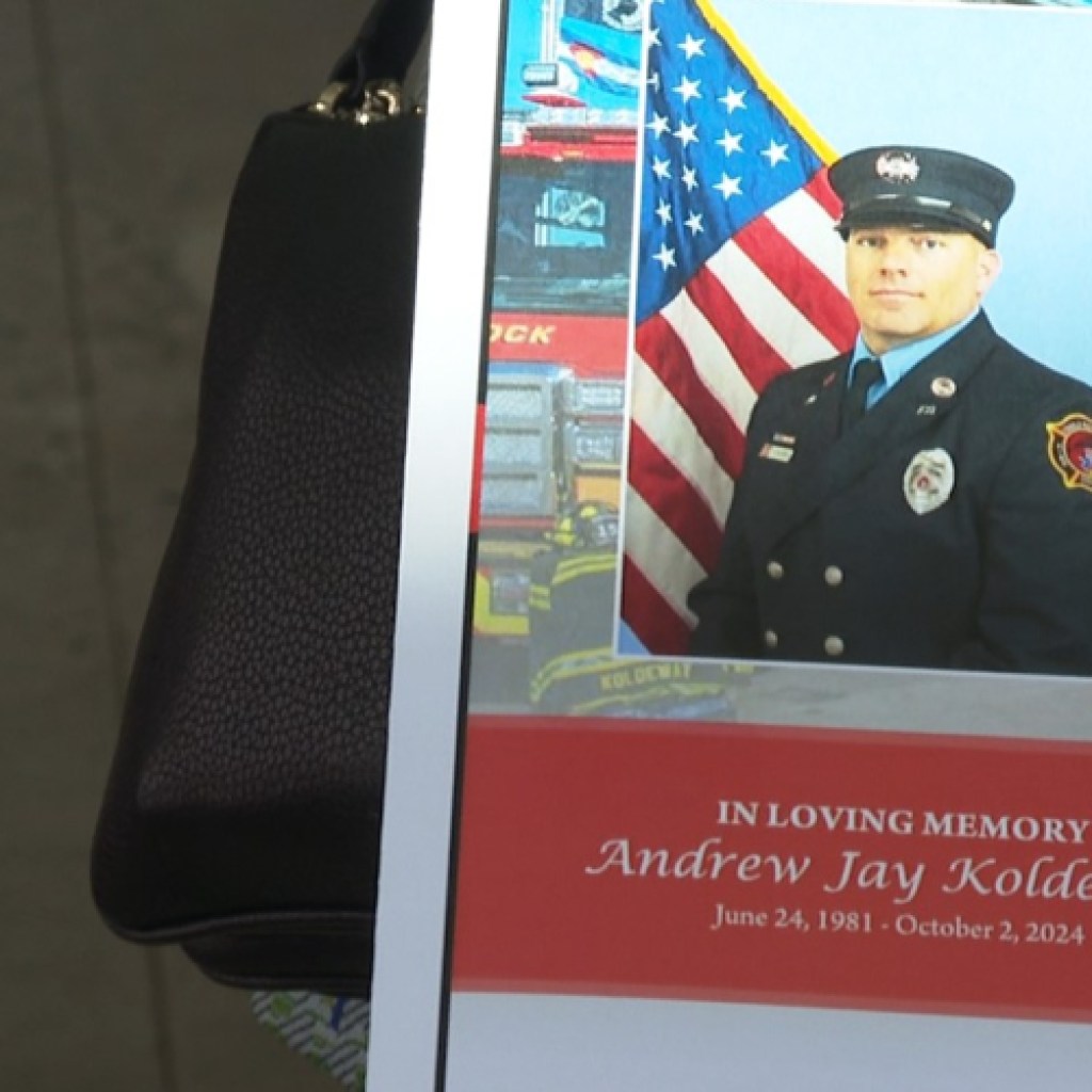 Castle Rock mourns loss of firefighter, EMT who died from sudden illness Castle Rock mourns loss of firefighter, EMT who died from sudden illness