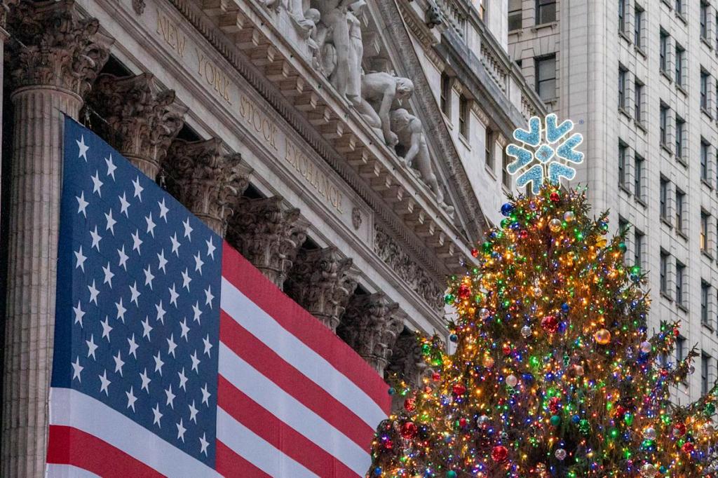 US economic output grows at fastest pace in nearly 3 years to end 2024 US economic output grows at fastest pace in nearly 3 years to end 2024