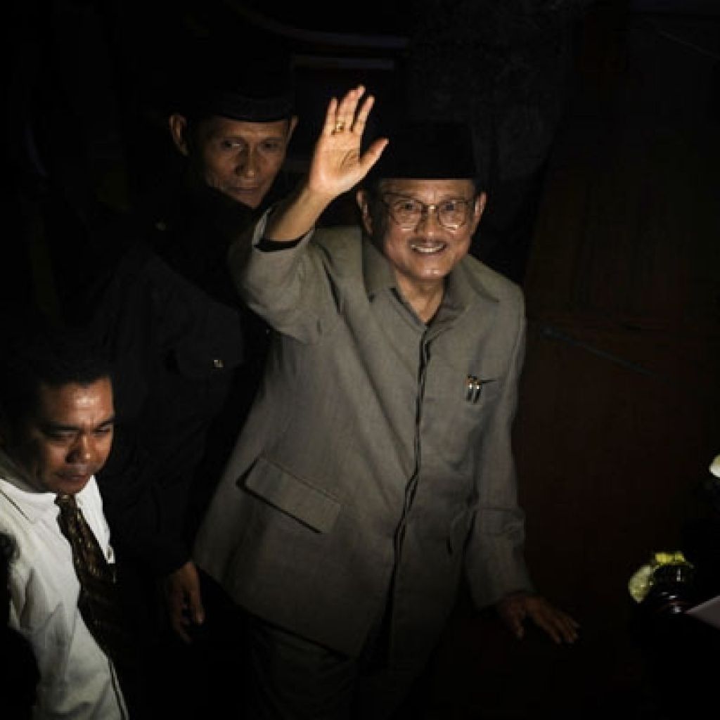 Daftar menteri dengan masa jabatan terlama dan tersingkat di Indonesia Daftar menteri dengan masa jabatan terlama dan tersingkat di Indonesia