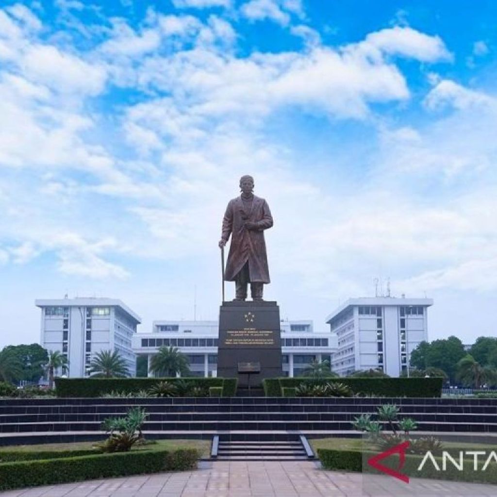 Daftar nama Pati TNI yang masuk rotasi dan mutasi pada awal 2025 Daftar nama Pati TNI yang masuk rotasi dan mutasi pada awal 2025