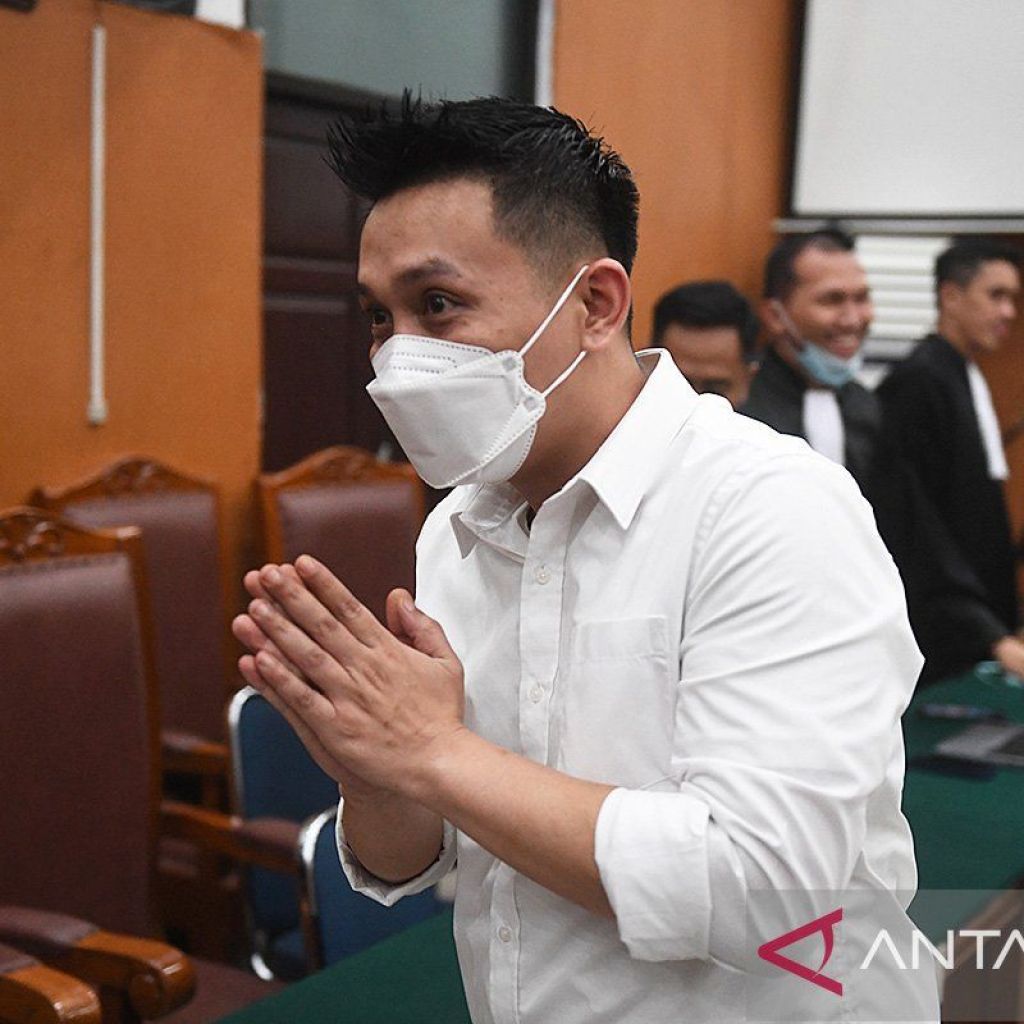 Profil AKBP Chuck Putranto, anak buah Ferdy Sambo yang naik Jabatan Profil AKBP Chuck Putranto, anak buah Ferdy Sambo yang naik Jabatan