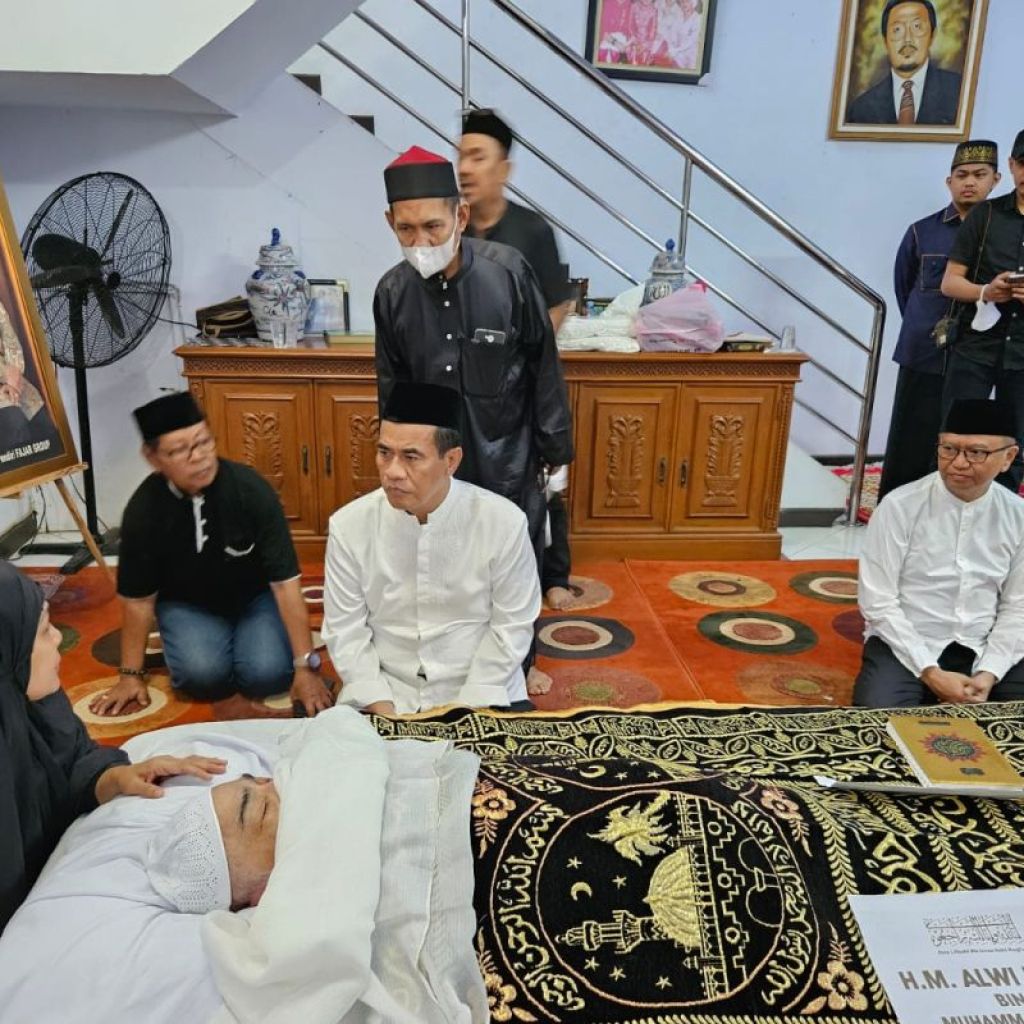 Mengenal Alwi Hamu, pendiri Fajar Group yang tutup usia di 80 tahun Mengenal Alwi Hamu, pendiri Fajar Group yang tutup usia di 80 tahun