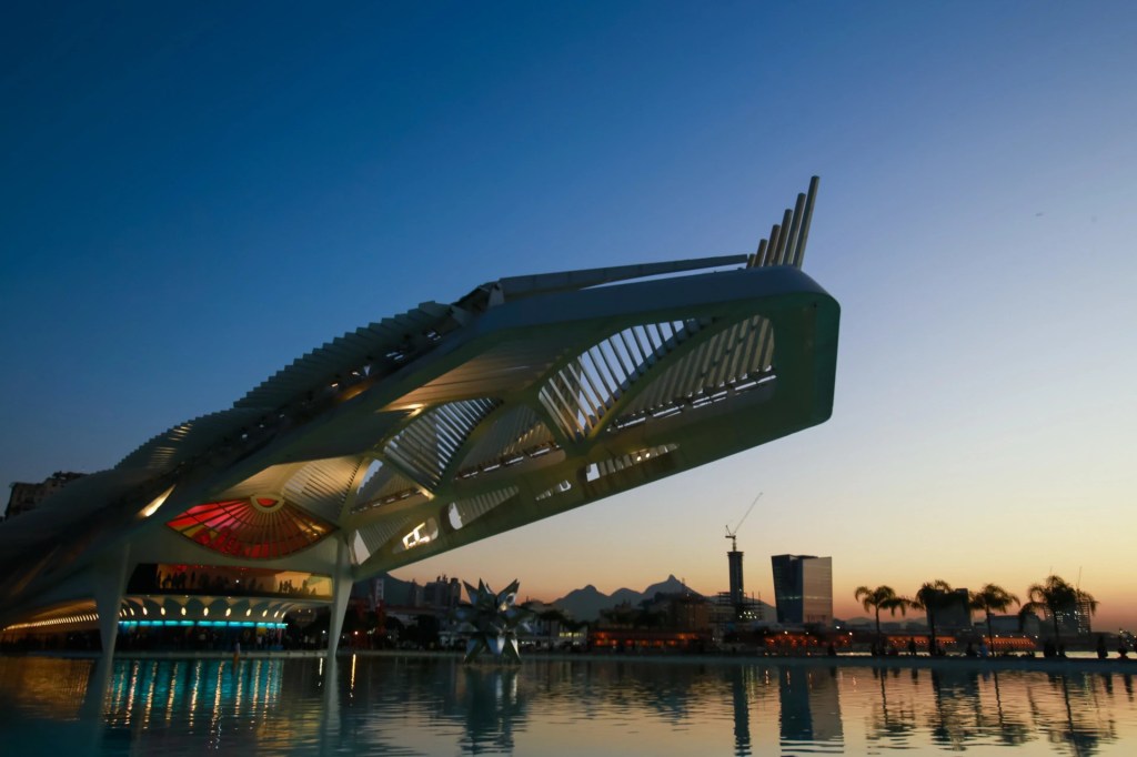 10 Unusual Buildings That Defy Architectural Norms Around the World 10 Unusual Buildings That Defy Architectural Norms Around the World