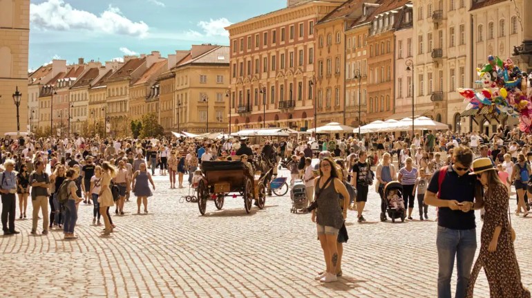 Top 10 Overrated Travel Spots to Avoid in 2025 Top 10 Overrated Travel Spots to Avoid in 2025
