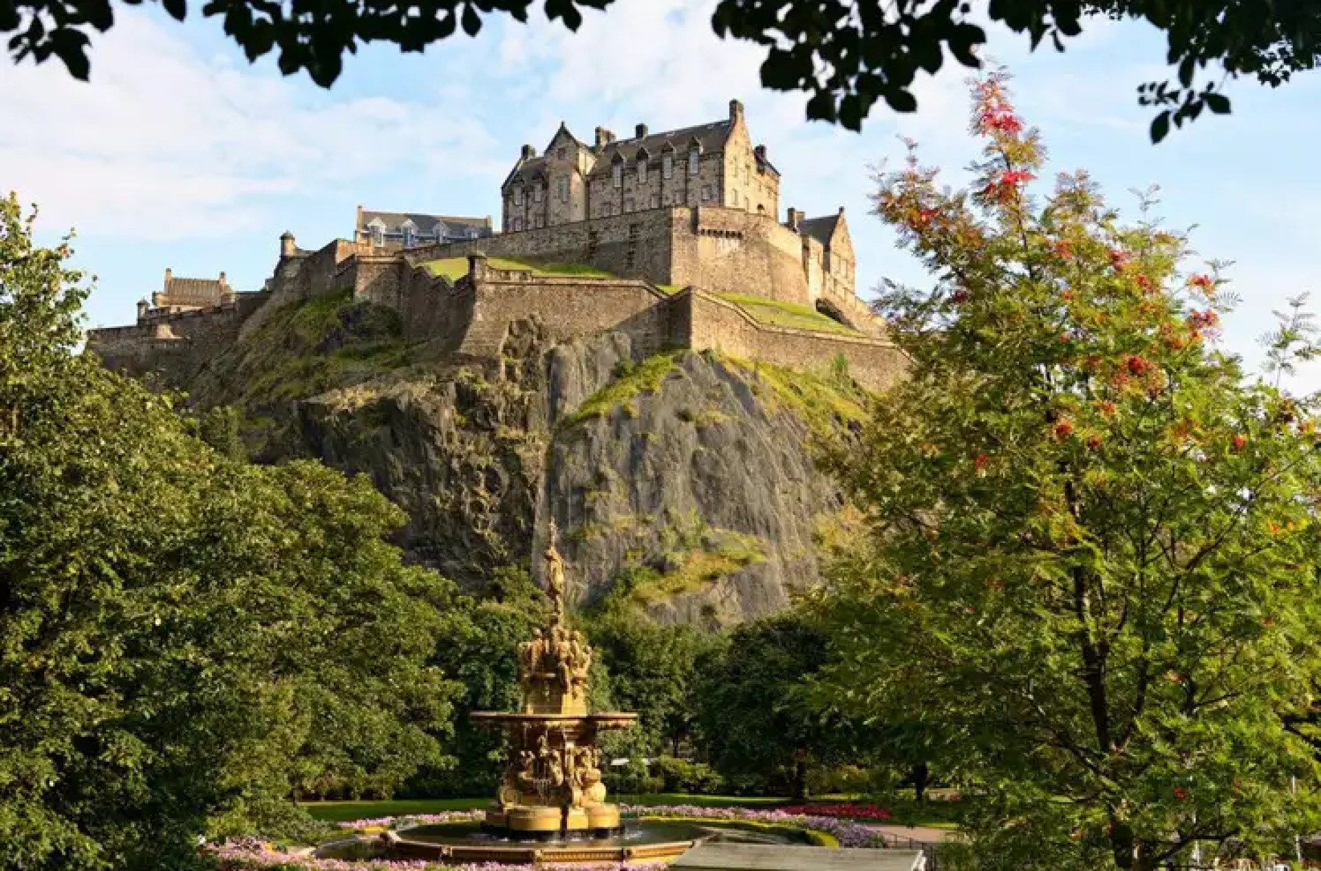 10 Fascinating Replicas of Famous Landmarks You Can Visit Around the World 10 Fascinating Replicas of Famous Landmarks You Can Visit Around the World