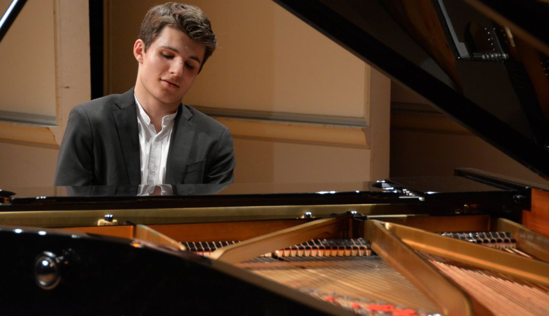 Simon Haje im Piano Salon Simon Haje im Piano Salon