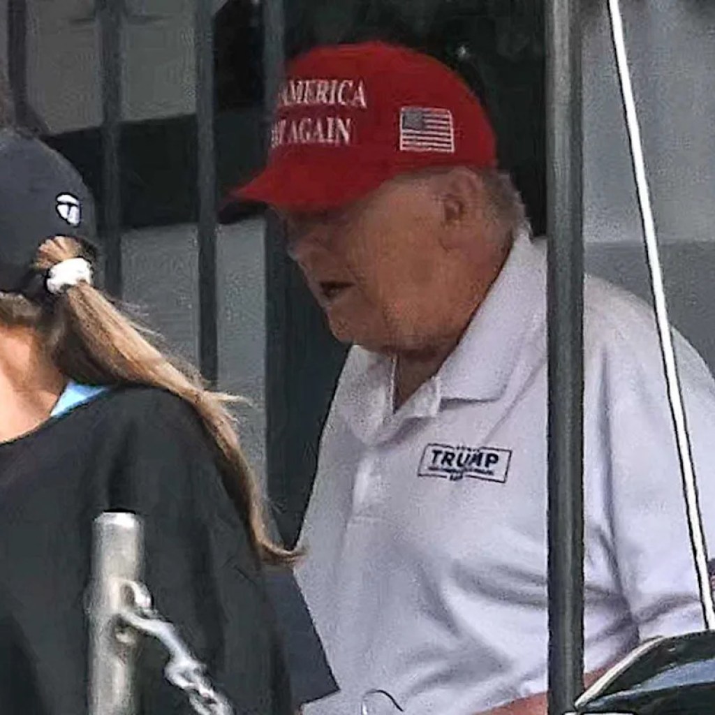 Donald Trump Seen Publicly for the First Time amid Viral Loss of life Rumors Donald Trump Seen Publicly for the First Time amid Viral Loss of life Rumors