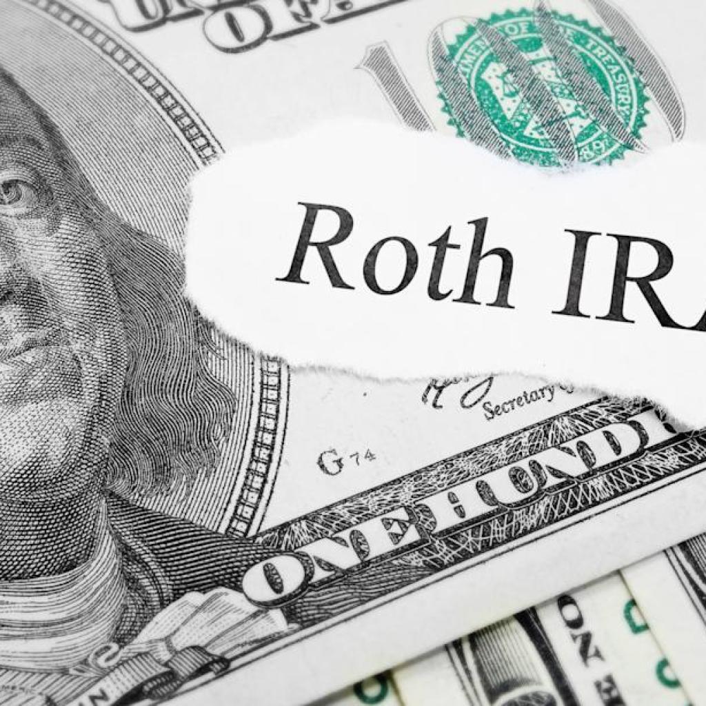 The 6 Greatest Roth IRAs for Newcomers The 6 Greatest Roth IRAs for Newcomers
