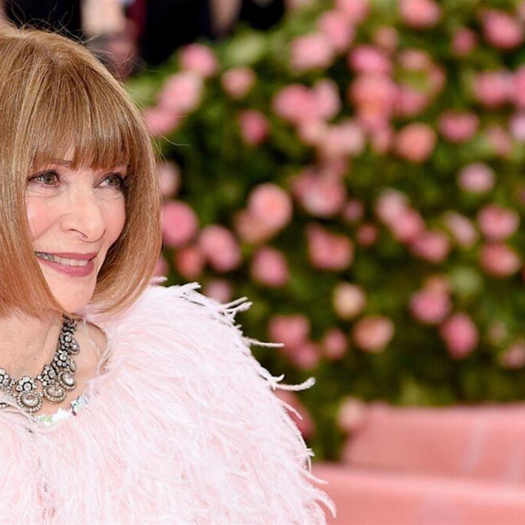 Anna Wintour to Step Down as Editor-in-Chief of US Vogue Anna Wintour to Step Down as Editor-in-Chief of US Vogue