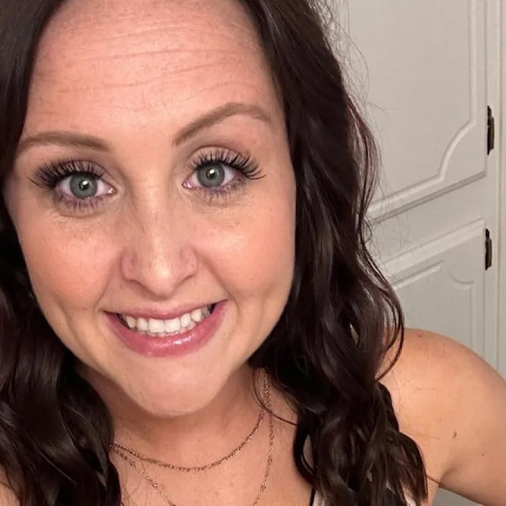 Mother Was Served Margarita with Industrial Cleaner at Valentine’s Day Dinner. Now She’s Lifeless and Police Are Investigating Mother Was Served Margarita with Industrial Cleaner at Valentine’s Day Dinner. Now She’s Lifeless and Police Are Investigating
