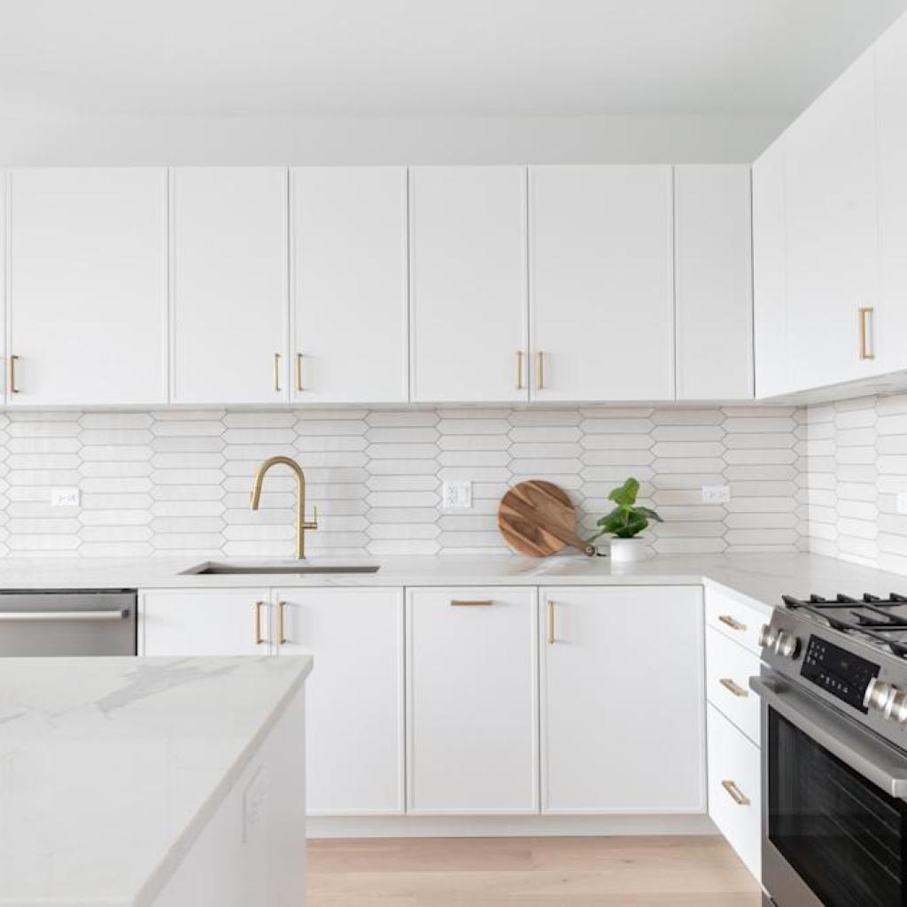The Standout Countertop Selection For A Superbly Basic White Kitchen The Standout Countertop Selection For A Superbly Basic White Kitchen