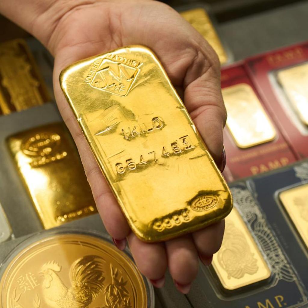 Gold steadies, bitcoin plunges as debasement commerce rally involves a halt Gold steadies, bitcoin plunges as debasement commerce rally involves a halt