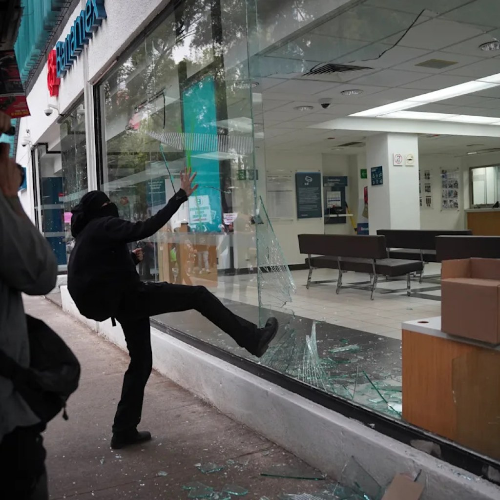 Mexico Metropolis plans to sort out gentrification after protests in opposition to mass tourism Mexico Metropolis plans to sort out gentrification after protests in opposition to mass tourism