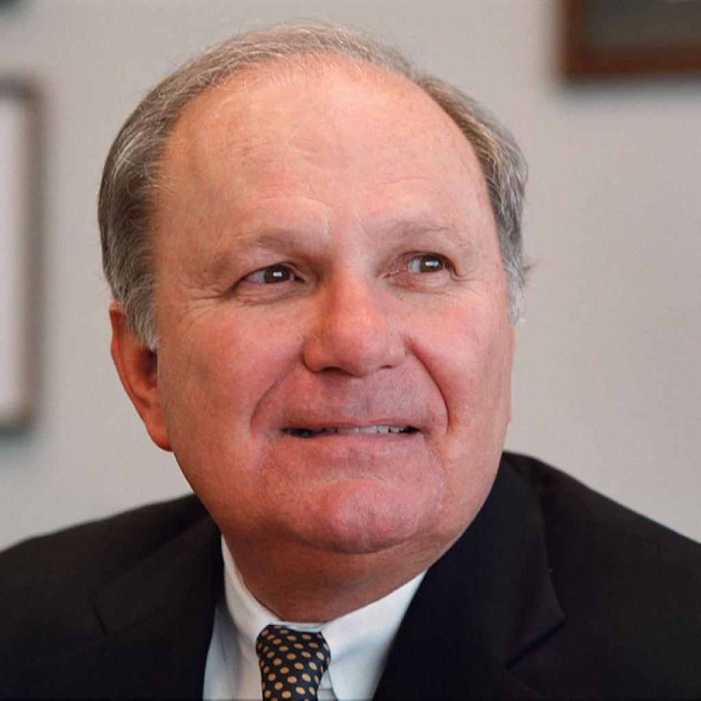 Raymond Mason, Who Based Legg Mason Cash Supervisor, Dies at 88 Raymond Mason, Who Based Legg Mason Cash Supervisor, Dies at 88