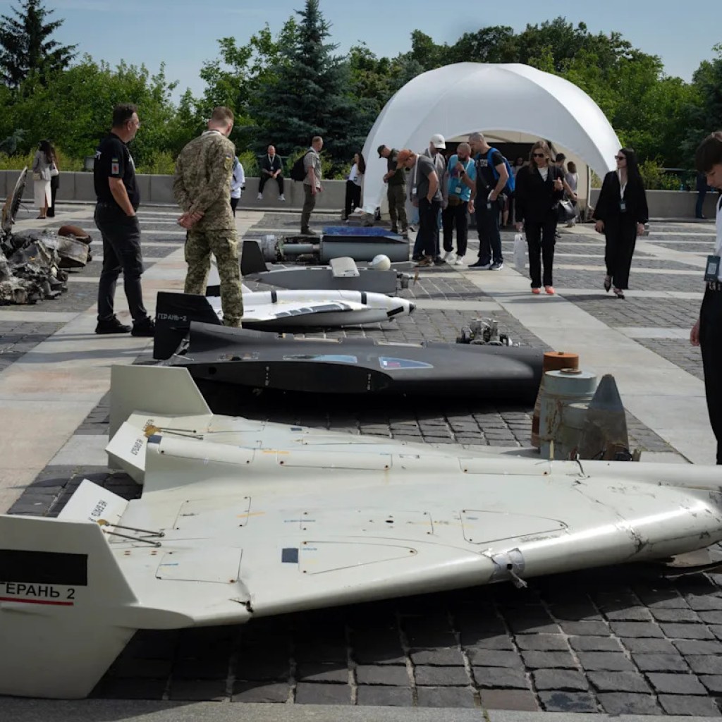 A Russian drone strike on Odesa kills a married couple and injures 17 different individuals, Ukraine says A Russian drone strike on Odesa kills a married couple and injures 17 different individuals, Ukraine says