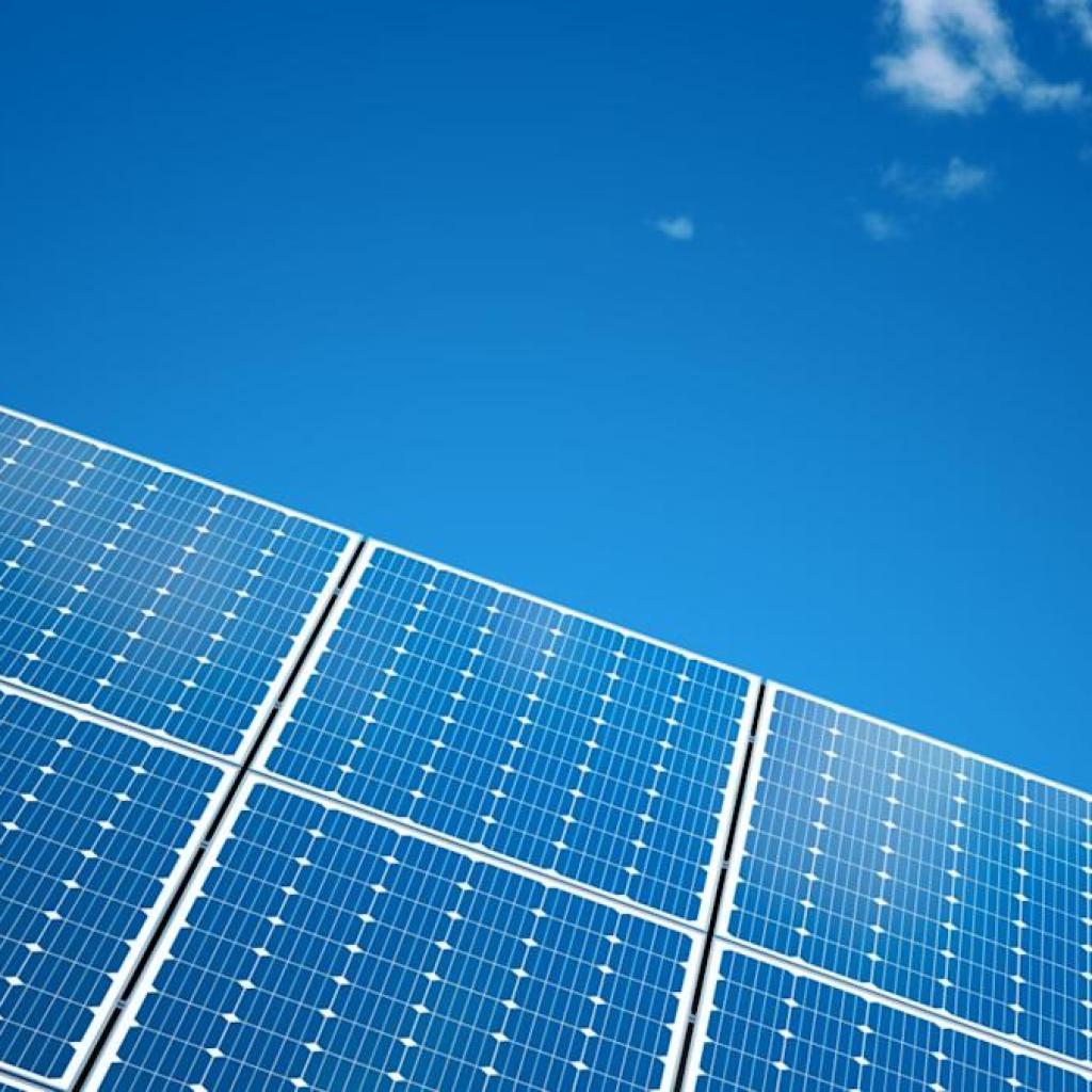Pakistan’s photo voltaic and battery surge reshapes energy sector Pakistan’s photo voltaic and battery surge reshapes energy sector