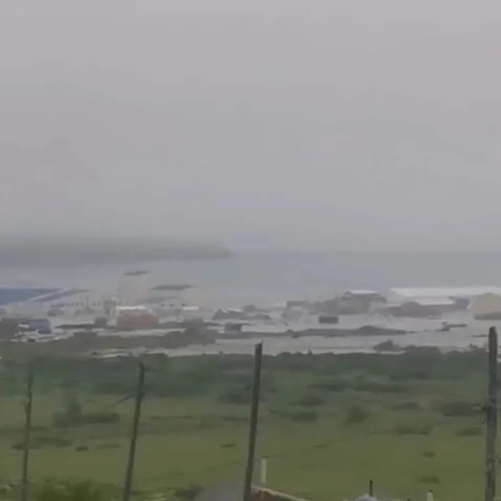 Highly effective waves hit Russian islands and Japan after 8.8-magnitude earthquake Highly effective waves hit Russian islands and Japan after 8.8-magnitude earthquake