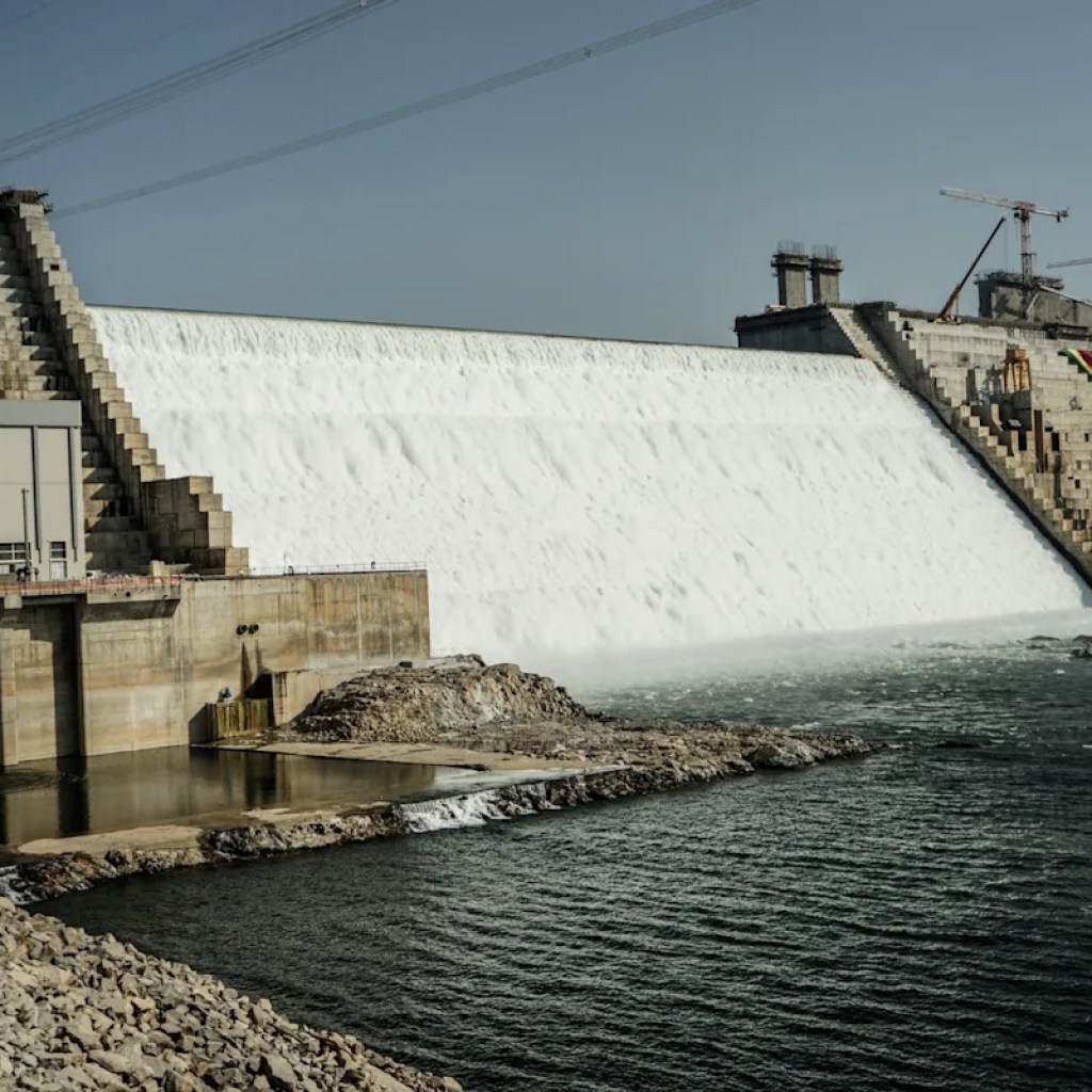 Compilation of clips exhibits dams in South Africa and Brazil, not Ethiopia’s new Nile River undertaking Compilation of clips exhibits dams in South Africa and Brazil, not Ethiopia’s new Nile River undertaking