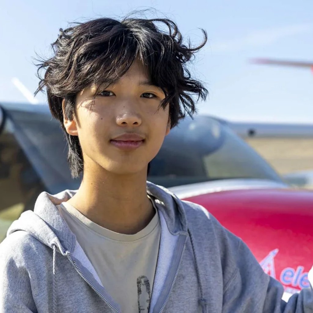 Influencer Pilot, 19, Nonetheless ‘Caught’ in Antarctica After Case Was Suspended, Claims Officers ‘Will not Let Me Fly Again’ Influencer Pilot, 19, Nonetheless ‘Caught’ in Antarctica After Case Was Suspended, Claims Officers ‘Will not Let Me Fly Again’