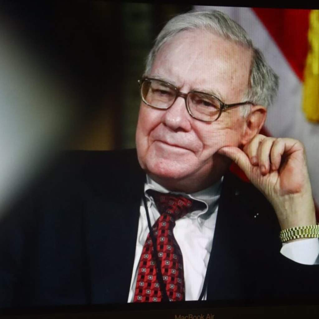 Buffett Refused A Increase For Many years, His Successor Earns 250x Extra To Lead Berkshire Hathaway Buffett Refused A Increase For Many years, His Successor Earns 250x Extra To Lead Berkshire Hathaway