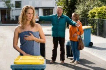 ZDF, 20.15 Uhr: “Mit der Tür ins Haus” mit Chiara Schoras ZDF, 20.15 Uhr: “Mit der Tür ins Haus” mit Chiara Schoras