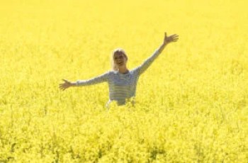 ZDF-Herzkino, 20.15 Uhr: Inga Lindström: Das Postboot in den Schären ZDF-Herzkino, 20.15 Uhr: Inga Lindström: Das Postboot in den Schären