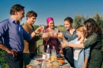 “Zwei Ärzte im Aufbruch: Ein Tisch in der Provence”: ZDF, 20.15 Uhr “Zwei Ärzte im Aufbruch: Ein Tisch in der Provence”: ZDF, 20.15 Uhr