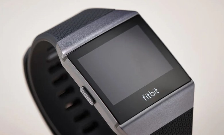Fitbit do Google sở hữu thu hồi 1 triệu đồng hồ lonic Fitbit do Google sở hữu thu hồi 1 triệu đồng hồ lonic