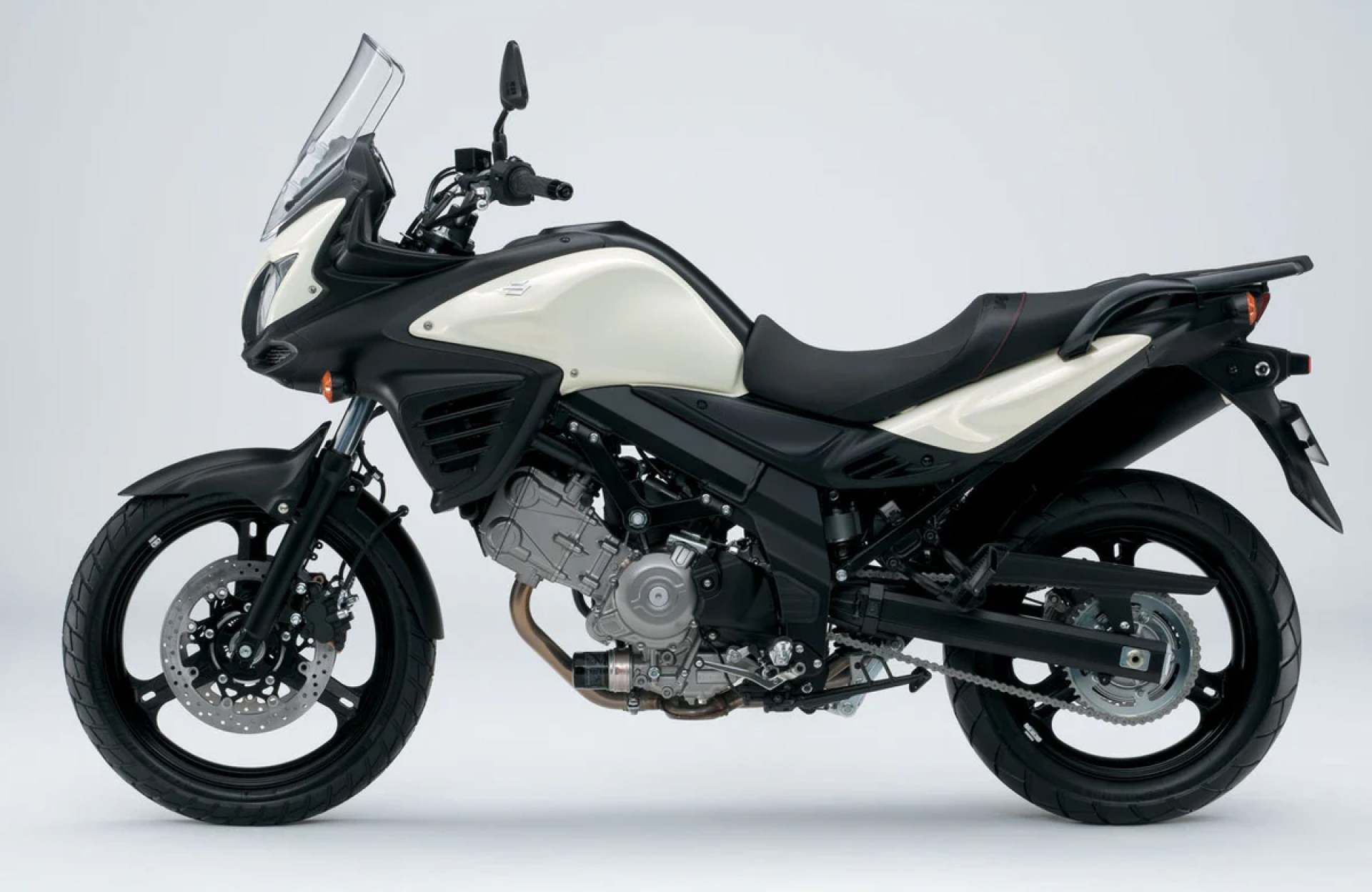 Does the V-Strom 650 Have Cruise Control? Does the V-Strom 650 Have Cruise Control?