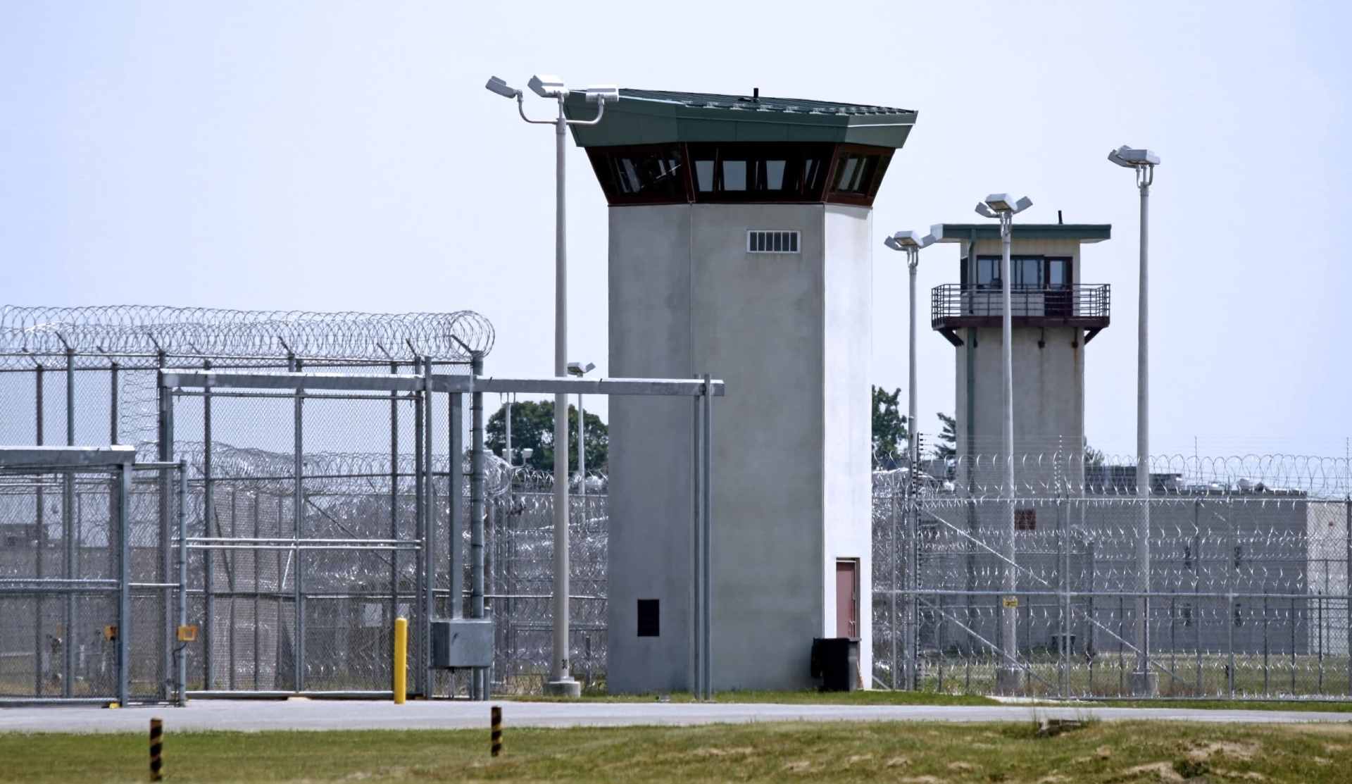 What is Medium Security Prison Like? What is Medium Security Prison Like?