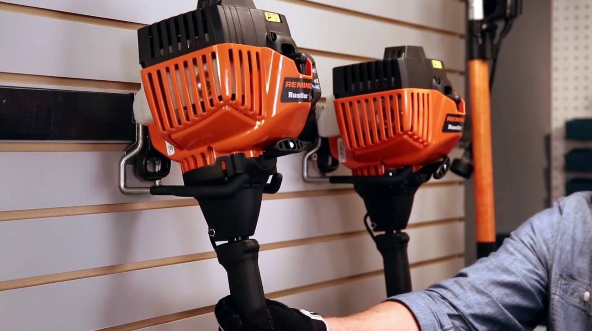 Fix String Trimmer Hesitation Troubleshooting & Tuning Fix String Trimmer Hesitation Troubleshooting & Tuning