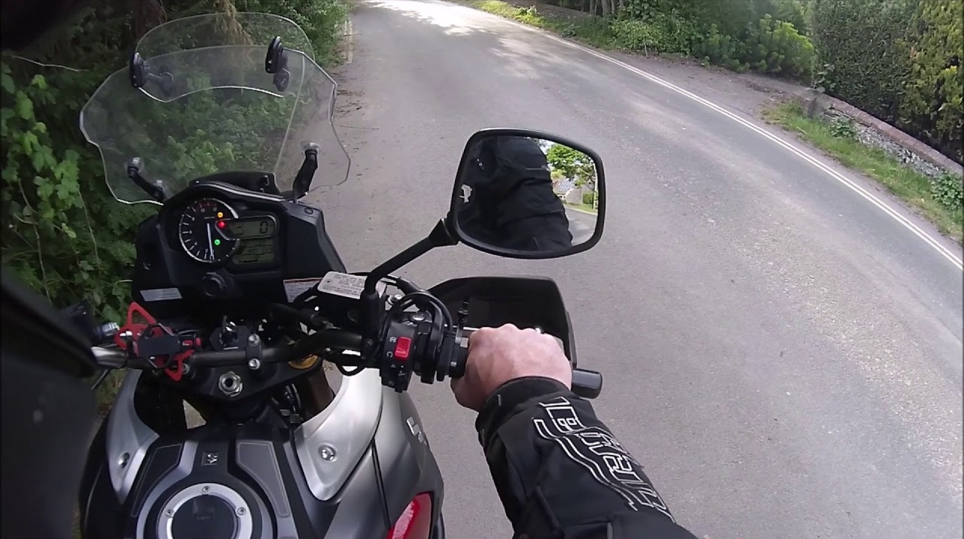 Does the V-Strom Have Cruise Control? Does the V-Strom Have Cruise Control?