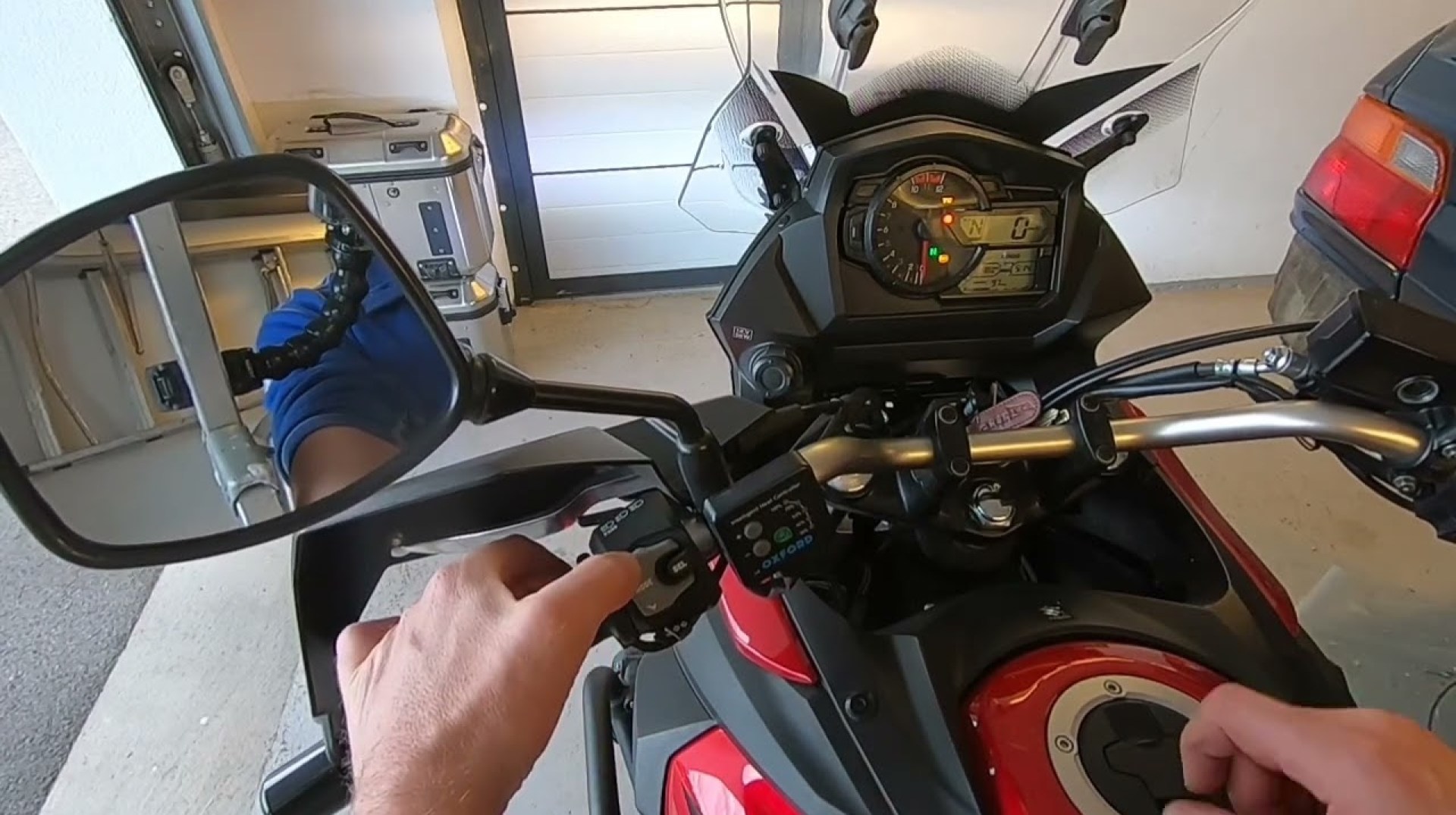 Set the Clock on Your 2015 Suzuki V-Strom Set the Clock on Your 2015 Suzuki V-Strom