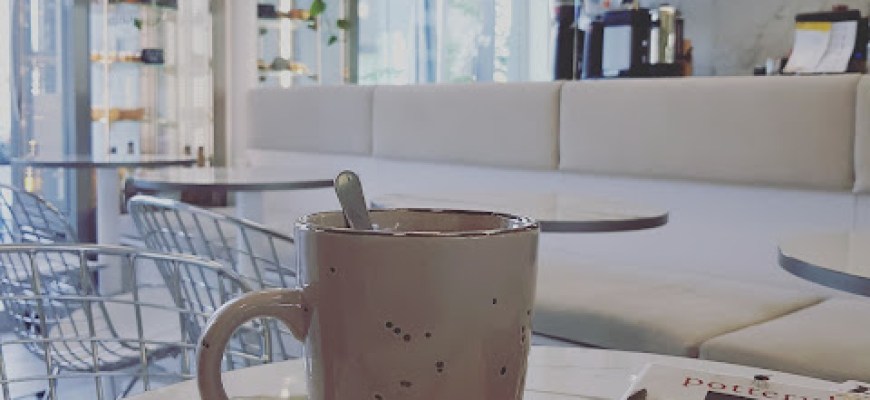 Хелоу! Кава та десерти Кафе Київ Хелоу! Кава та десерти Кафе Київ