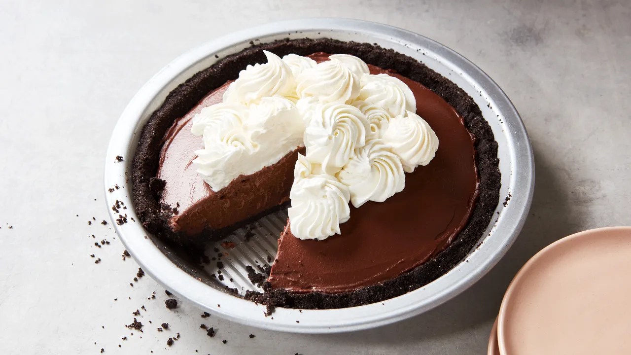 This Chocolate Pie Was the Best Breakfast I’ve Had All Month This Chocolate Pie Was the Best Breakfast I’ve Had All Month