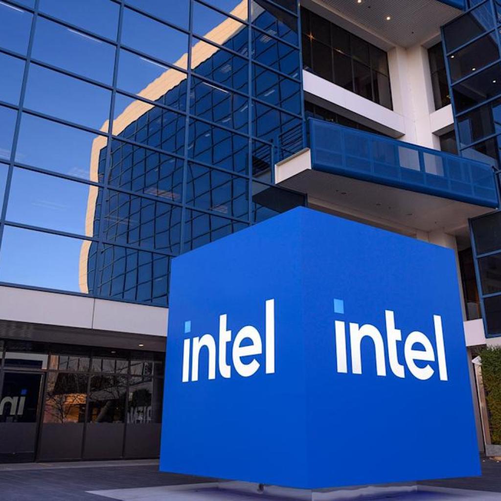Intel will be keen to forget 2024 despite its products selling well because its foundries still keep on swallowing money Intel will be keen to forget 2024 despite its products selling well because its foundries still keep on swallowing money