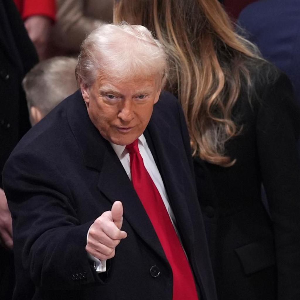 Trump announces 0 billion ‘Stargate’ AI venture headed by Oracle, OpenAI, SoftBank Trump announces 0 billion ‘Stargate’ AI venture headed by Oracle, OpenAI, SoftBank