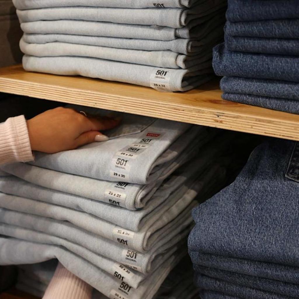 Levi sells Dockers, HPE upgrade, MongoDB: Trending Tickers Levi sells Dockers, HPE upgrade, MongoDB: Trending Tickers