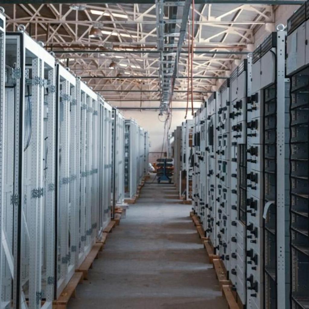 IREN closes .65 billion GPU financing to back Microsoft AI cloud contract IREN closes .65 billion GPU financing to back Microsoft AI cloud contract