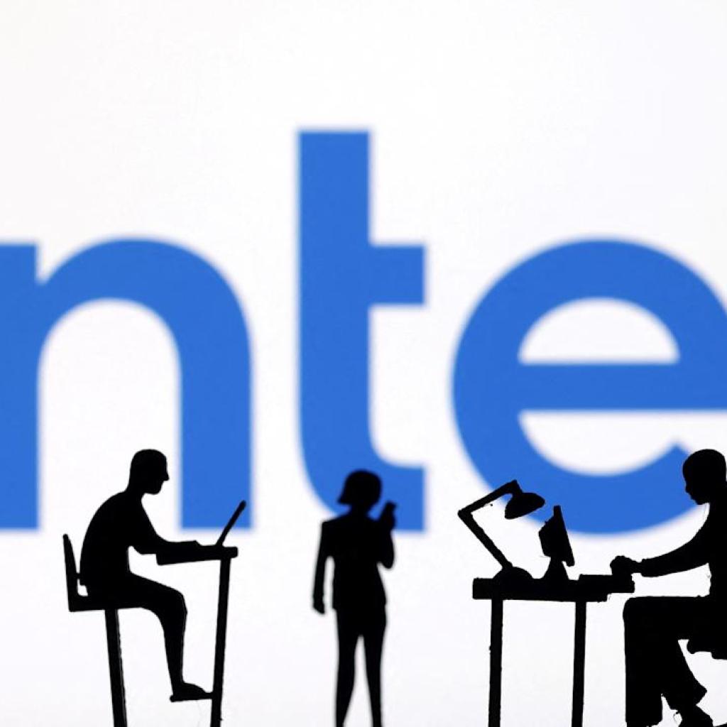 Intel reports Q4 beats on top and bottom line, stock rises on foundry revenue outlook Intel reports Q4 beats on top and bottom line, stock rises on foundry revenue outlook