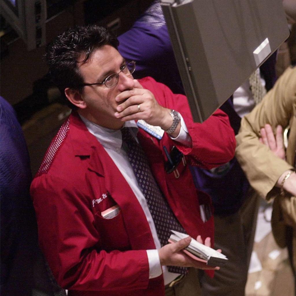 Broadcom Can’t Stop Falling. Overreaction or AI Stock Warning Sign? Broadcom Can’t Stop Falling. Overreaction or AI Stock Warning Sign?