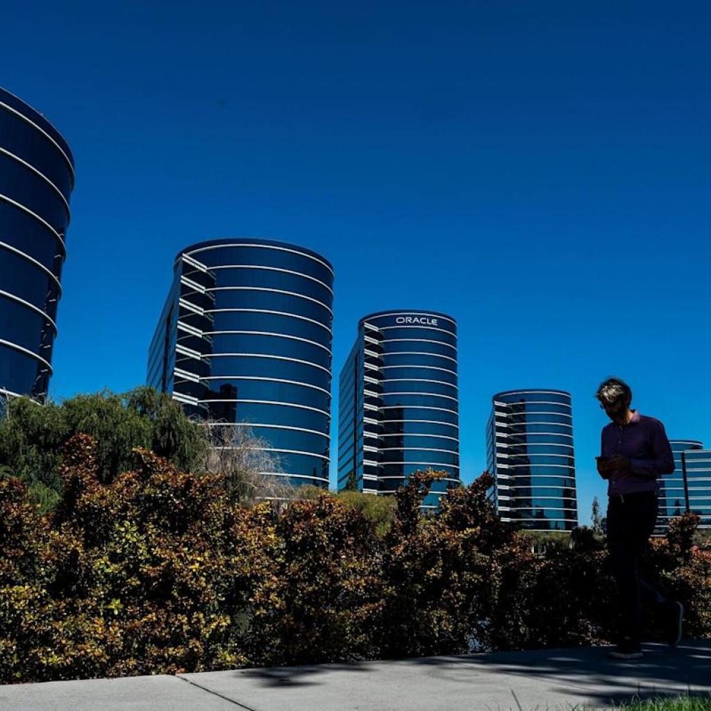 Oracle Tells Clients of Second Recent Hack, Log-In Data Stolen Oracle Tells Clients of Second Recent Hack, Log-In Data Stolen