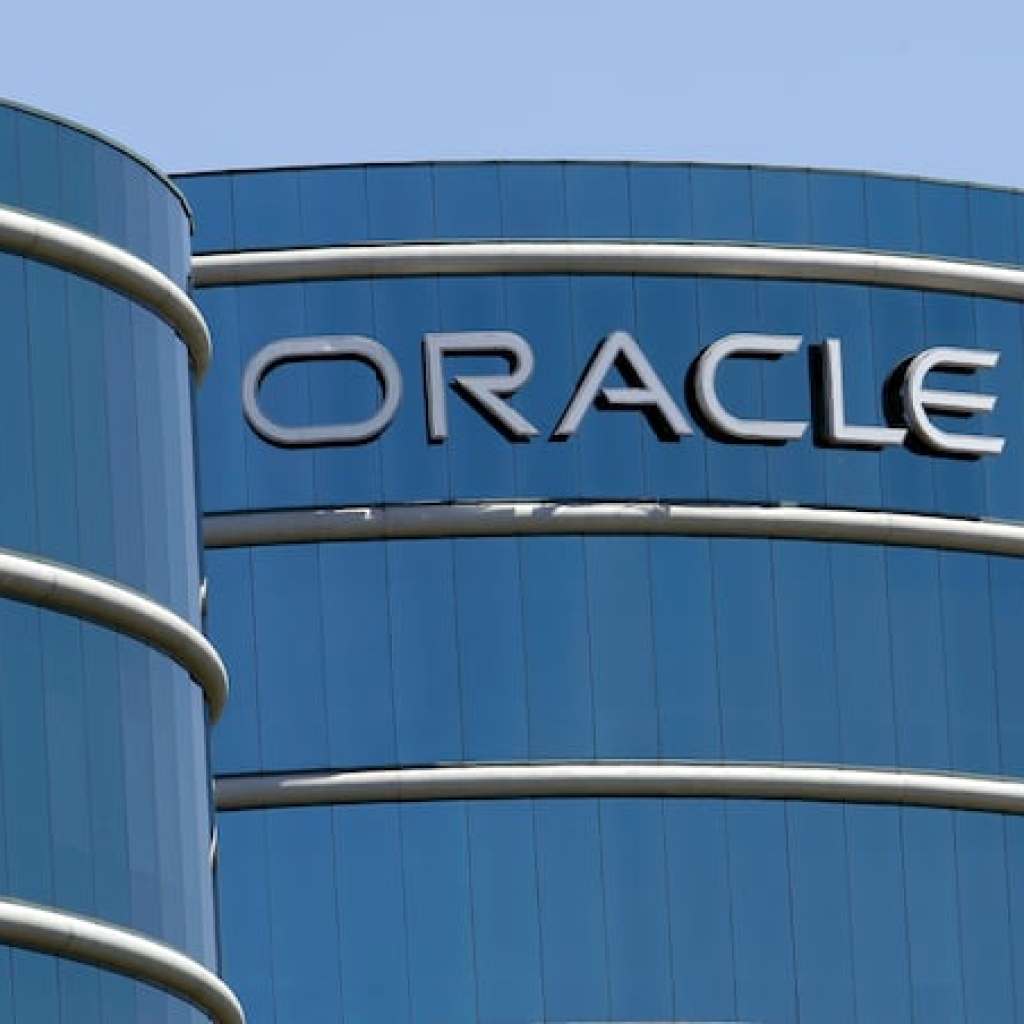 The early bird gets first priority: thousands of Oracle jobs are deleted before sunrise The early bird gets first priority: thousands of Oracle jobs are deleted before sunrise