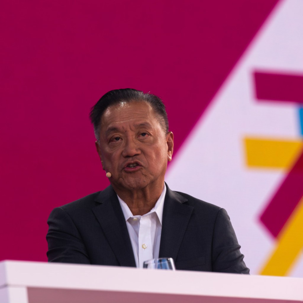 5-star analyst resets Broadcom price target before earnings 5-star analyst resets Broadcom price target before earnings